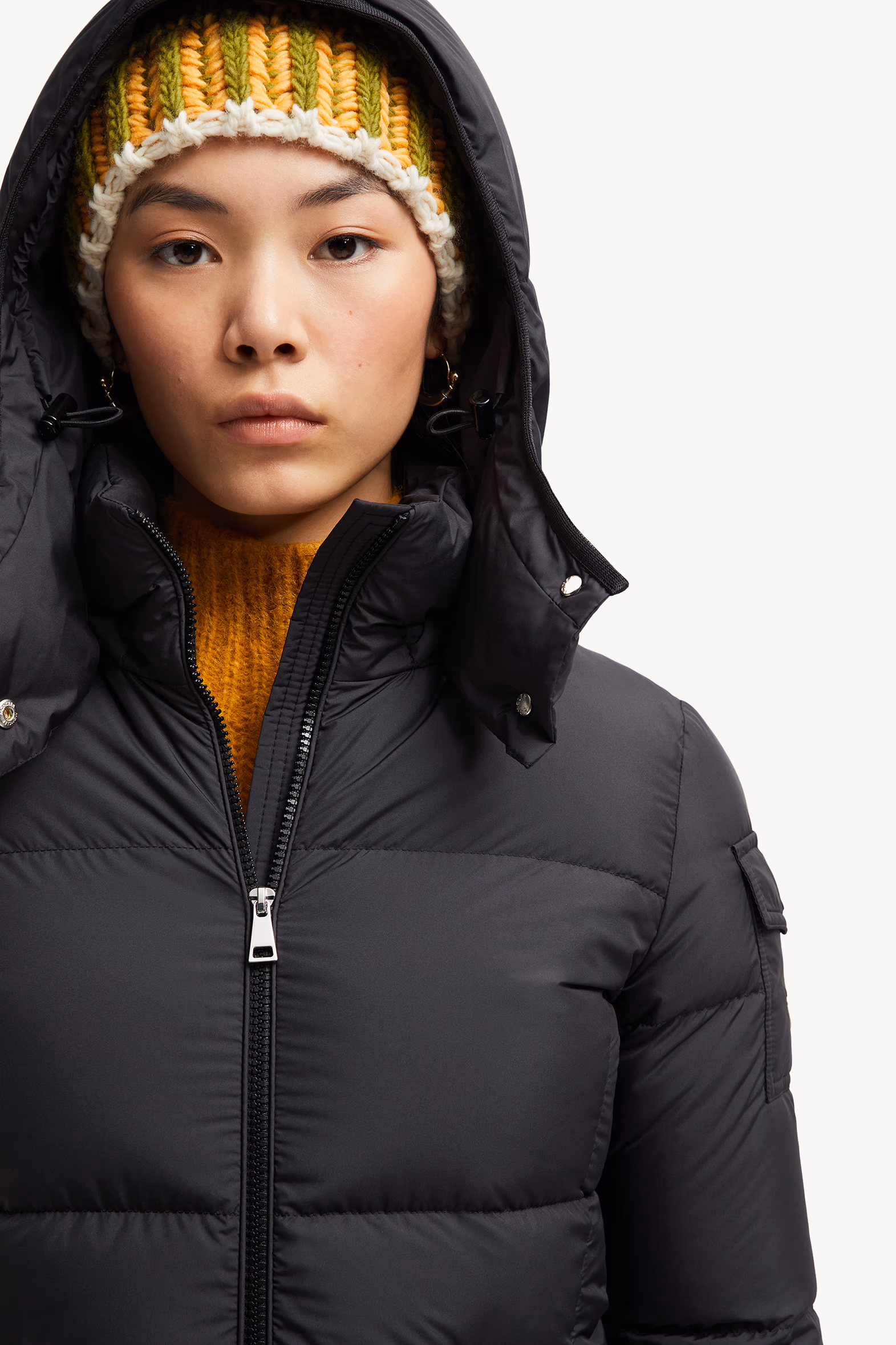 Doudoune courte à capuche Fourmines Noir Moncler 7